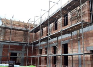 Budowa w Trzcianie: Ukraińcy bez zezwoleń na pracę