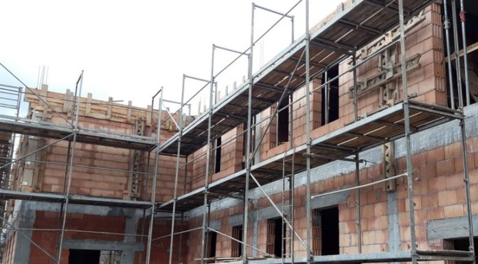 Budowa w Trzcianie: Ukraińcy bez zezwoleń na pracę