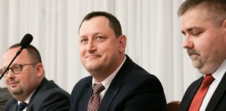 Władze powiatu w zespołach przy komisji pomocniczej Rady Ministrów