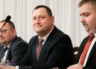 Władze powiatu w zespołach przy komisji pomocniczej Rady Ministrów