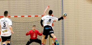 Ręczna: MOSiR Bochnia – AZS UJK Społem Kielce 26:27