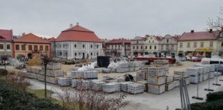 O rewitalizacji na sesji. Pytania głównie o „Rynek OD-NOWA” i tężnię