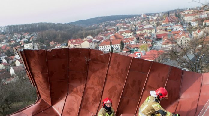 Powiat: Wichura uszkodziła ponad 120 budynków!