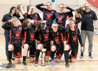 Koszykówka 2 liga. Półfinałowy turniej w Bochni: Awans Swarzędza i Warszawy – ZDJĘCIA