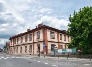 Reforma oświaty: Nadchodzi podwójny rocznik. I LO wynajmie sale na mieście?