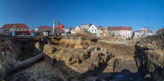 „Nie zakopujmy ratusza i historii Bochni!”. Ruszyła zbiórka podpisów