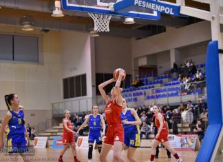 Koszykówka 2 liga: MOSiR pokonał wicelidera. 28 pkt Aiszy Buczek – ZDJĘCIA