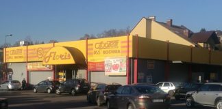 Szlabany przy sklepie „Floris”. Oświadczenie prezesa Społem PSS Bochnia