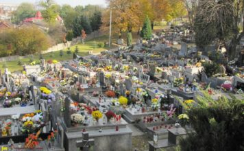 W niedzielę spacer po cmentarzu: „Zwyczajnie o niezwyczajnych”