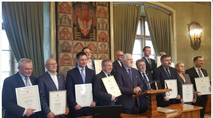 Powiat Bocheński z wyróżnieniem za budowę sali sportowej dla „Mechanika”