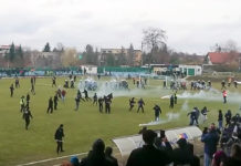 Zarzuty dla pseudokibiców za bijatykę na stadionie w Brzesku. Będą kolejne zatrzymania?