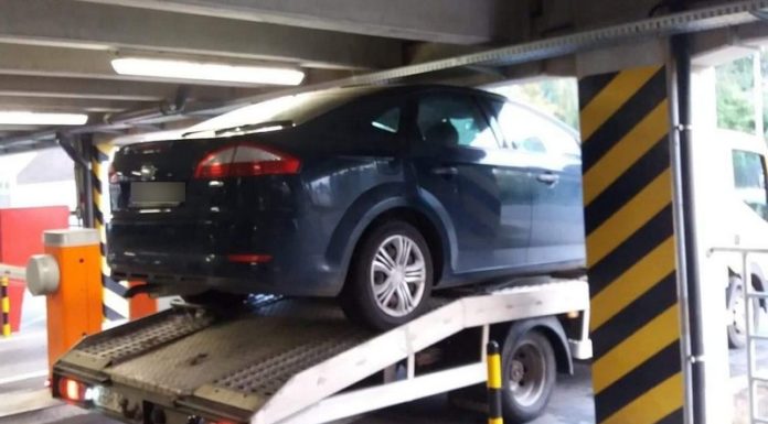 Brzesko. Kradli samochody, potem rozbierali je na części