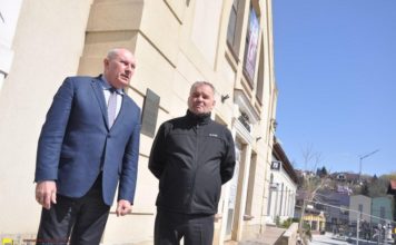 Rewitalizacja. Burmistrz i jego zastępca skomentowali decyzję o wstrzymaniu prac