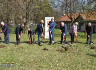 Tężnia solankowa w Bochni. Wbito „pierwsze łopaty” – ZDJĘCIA