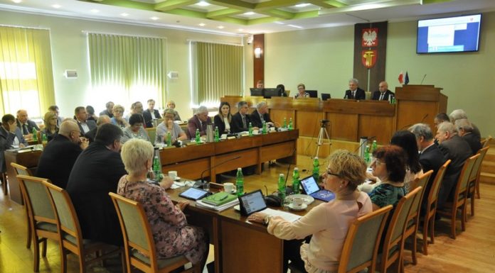 Bochnia. Radni niezadowoleni z dyskusji o zabezpieczeniu przeciwpowodziowym