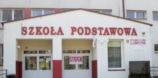 Szkoła Podstawowa Nr 4 w Bochni jednak strajkuje! Lekcji nie ma