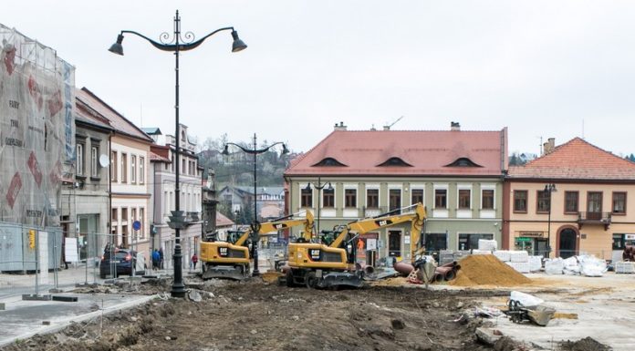 Bochnia. Archeolodzy trafili na Rynku na wybity w średniowieczu Szyb Wielki!