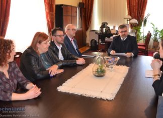 Strajk nauczycieli: Starosta spotkał się z dyrektorami szkół średnich