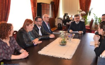 Strajk nauczycieli: Starosta spotkał się z dyrektorami szkół średnich