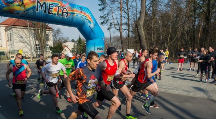 Bieg na 90-lecie powstania składnicy uzbrojenia w Kłaju – ZDJĘCIA