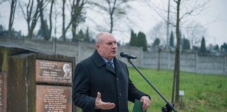 Obchody rocznicy zbrodni katyńskiej. Burmistrz Bochni krytykuje Rosję: „Nienawidzę kłamstwa”