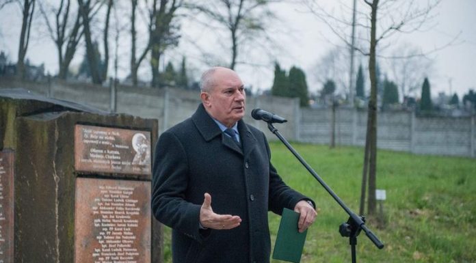 Obchody rocznicy zbrodni katyńskiej. Burmistrz Bochni krytykuje Rosję: „Nienawidzę kłamstwa”