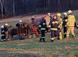 Śmiertelny wypadek w Rozdzielu. Traktor przygniótł mężczyznę