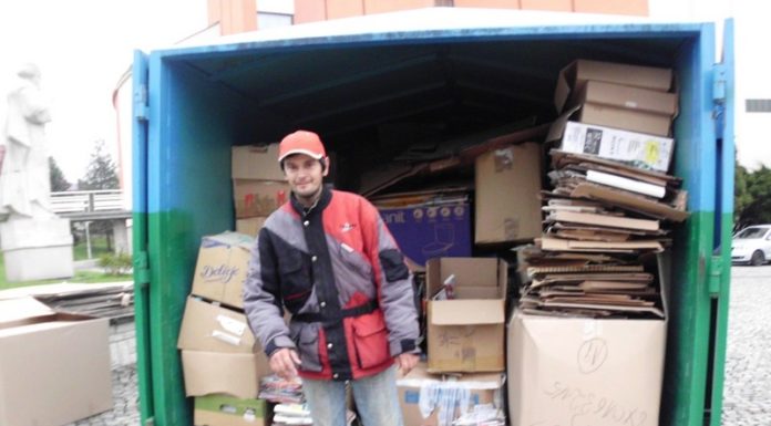 „Makulatura na misje”: Zebrano aż 21 ton zużytego papieru