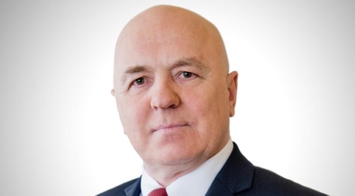 Nie wszyscy w PiS-ie cieszą się z powrotu Edwarda Czesaka do polityki?