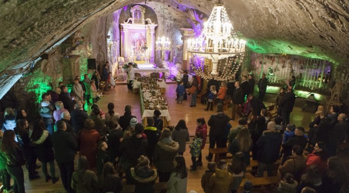 Święcenie pokarmów w Kopalni Soli Bochnia