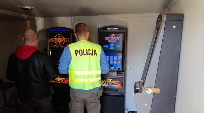 Bochnia. Policja zabezpieczyła 7 kolejnych automatów