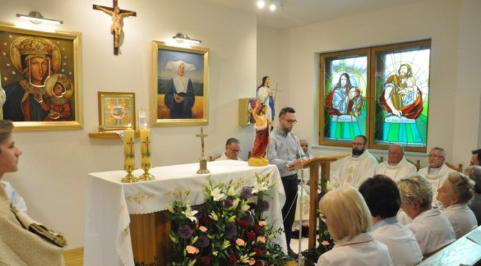 Bochnia. W szpitalu otwarto odnowioną kaplicę – ZDJĘCIA Szpital Powiatowy w Bochni - kaplica