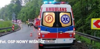 Wypadek „na zakrętach” w Kopalinach: 1 osoba poszkodowana