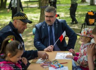 Dzień Flagi: Majowe harce rodzinne na Plantach – ZDJĘCIA