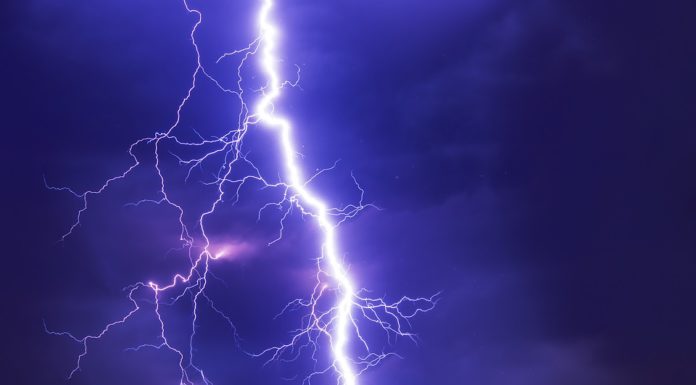 W poniedziałek możliwe burze z gradem