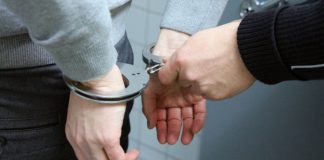 Wpadli fałszywi policjanci. Dwaj oszuści w rękach stróżów prawa