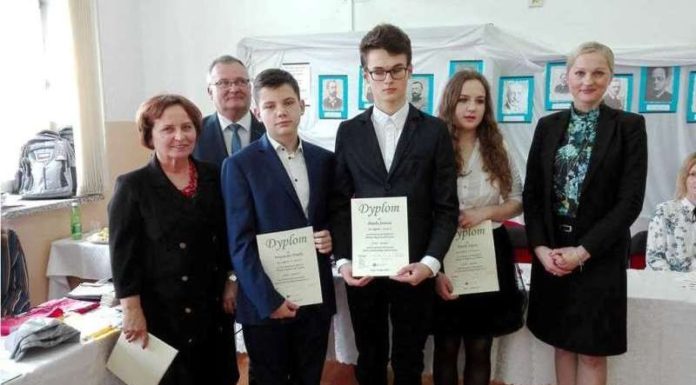 „Cudze chwalicie, swego nie znacie”. Konkurs w Łazach – ZDJĘCIA