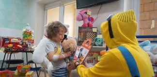Bochnia. Dzieci spędzające Dzień Dziecka w szpitalu otrzymały prezenty zebrane podczas spontanicznej akcji – ZDJĘCIA