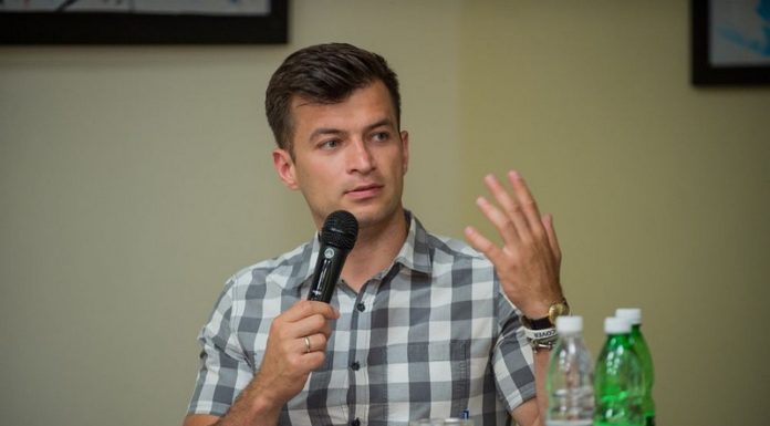 Biblioteka: Spotkanie z Jakubem Małeckim – ZDJĘCIA