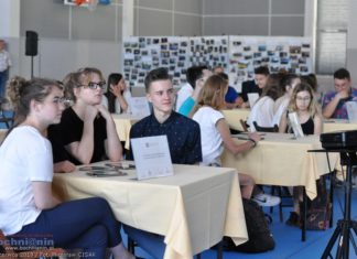 Rywalizowali w turnieju wiedzy o powiecie – WYNIKI i ZDJĘCIA