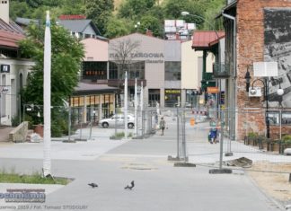 Rewitalizacja. Wznowiono prace na ul. Solnej, Sutoris i na Rynku