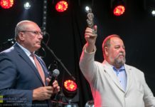 Bochnia. Burmistrz wręczył statuetkę „Bolesława” Ludwikowi Węgrzynowi