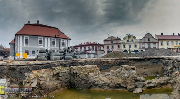 Rewitalizacja. Jest opinia rzeczoznawcy. Przeszklenia na Rynku raczej nie będzie