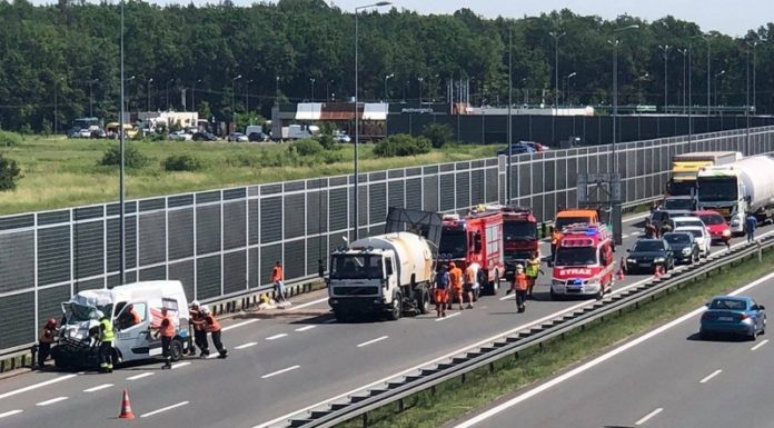 Zderzenie na A4 w Stanisławicach k. Bochni