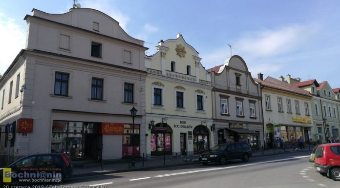 Bochnia. Cztery kamienice przy Rynku będą miały odnowione elewacje