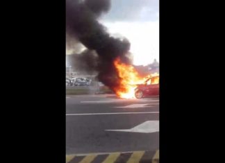 Samochód spłonął na drodze w Targowisku – WIDEO