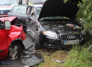 Groźna kolizja 3 pojazdów na ul. Wiśnickiej – ZDJĘCIA