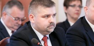 Zarząd powiatu z absolutorium i wotum zaufania