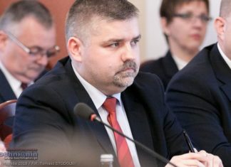 Zarząd powiatu z absolutorium i wotum zaufania