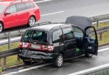 Wypadek na autostradzie A4 w Damienicach. 4-latka trafiła do szpitala – ZDJĘCIA